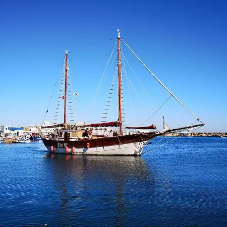 Bateau Le Suzanna Corfu (city)